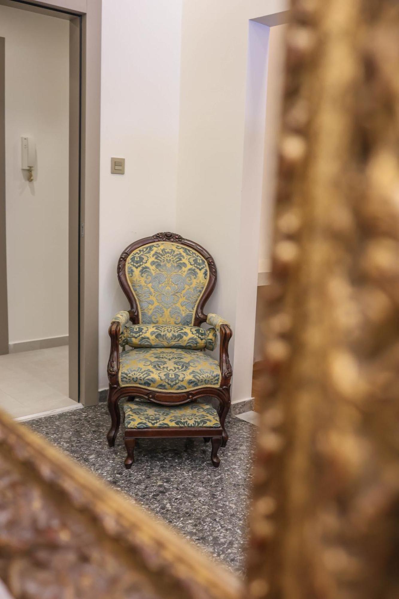 Elektra'S Apartment#2 1St Fl, Διαμέρισμα Στο Κέντρο Της Λάρισας Με Δωρεάν Parking Eksteriør bilde